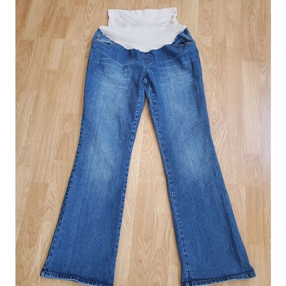 Motherhood Maternity Secret Fit Belly Bootcut Maternity Jeans - Picture 2 of 13